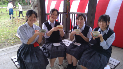 女子4人